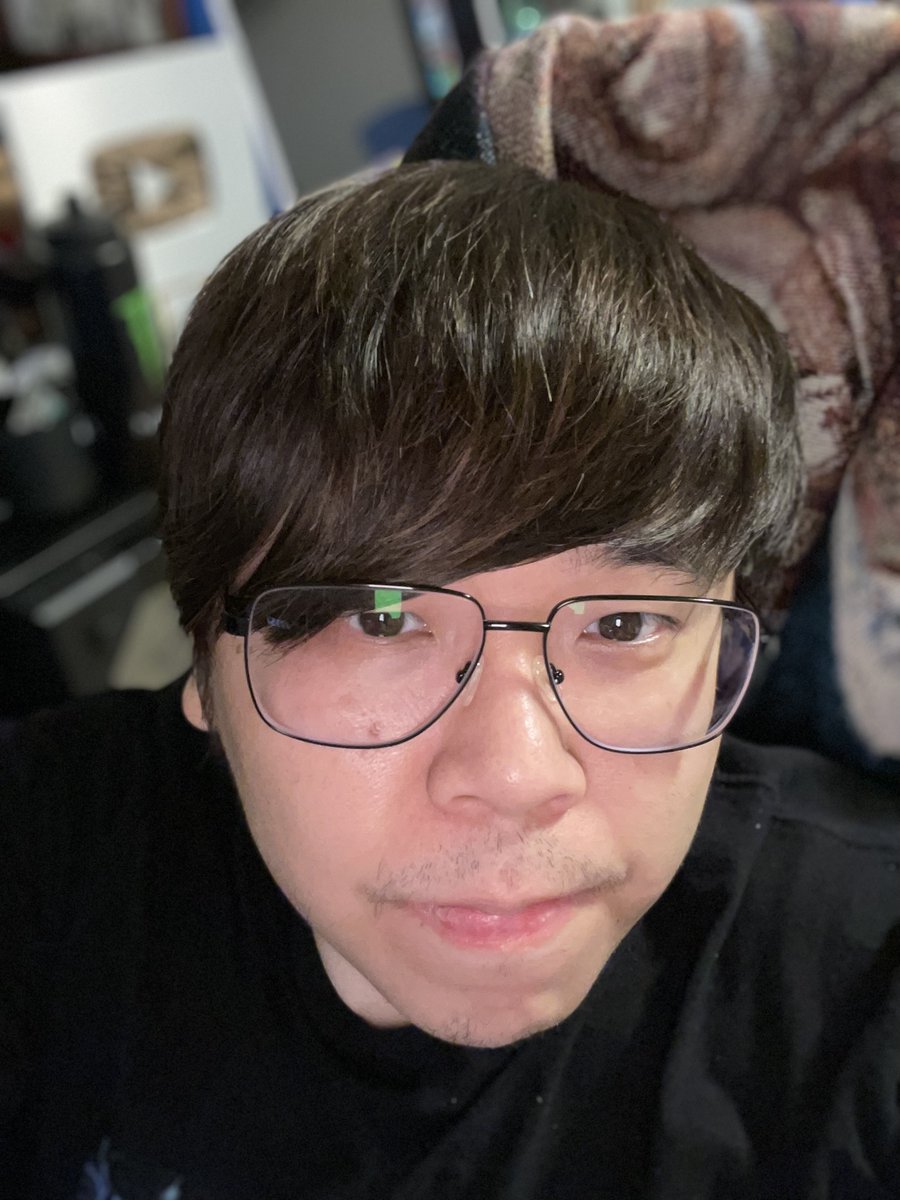 JWonggg's tweet photo. Just got these gaming glasses from @clearlyca and already loving the new looks! How else can I consistently make new content?!?! Get your own now with coupon code "JWONG20" https://t.co/gphLAv5qKU #ClearlyGamer #ad https://t.co/QL45FwNRQX