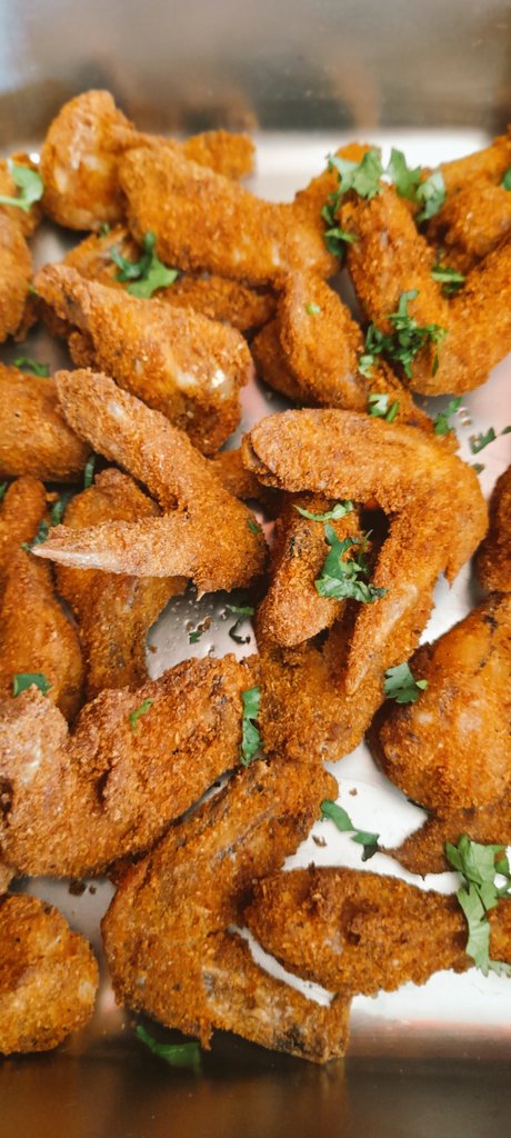 PalaceWings's tweet photo. @MunchDen Kujeni mjaribu the other side of town..#wingsfordays To order call 0702142335 https://t.co/licg9Dm0wa