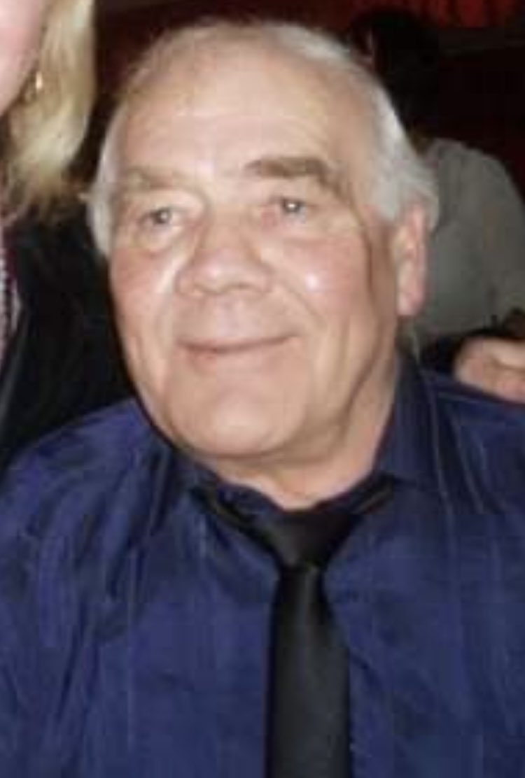 stuartsmith390's tweet photo. Sad day today. RIP BIG DAVE!! he was my dads bus driver, he was Andrew’s driver and he was my driver. He was of coarse a lot more than that! He was like family to us smiths. Can’t say enough about him to do him justice. The great stories and life advice I’ll never forget. ❤️ https://t.co/ChHoUwFVjX