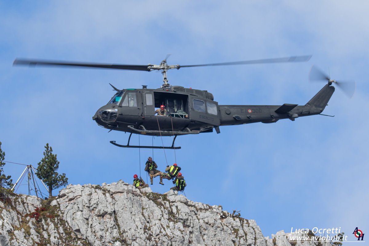 Reportage dalle 5 Torri per l'esercitazione 'Vertigo 2021', dove le #truppealpine dell'@Esercito si sono esercitate in progressioni alpinistiche, soccorso in parete e mountain warfare. Clicca qui per il report ➡️ aviohub.it/2021/09/eserci…