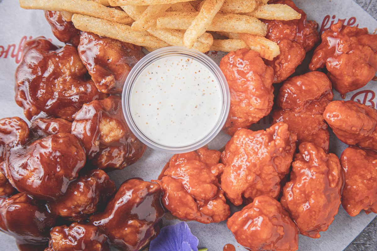 BonfireWings tweet media