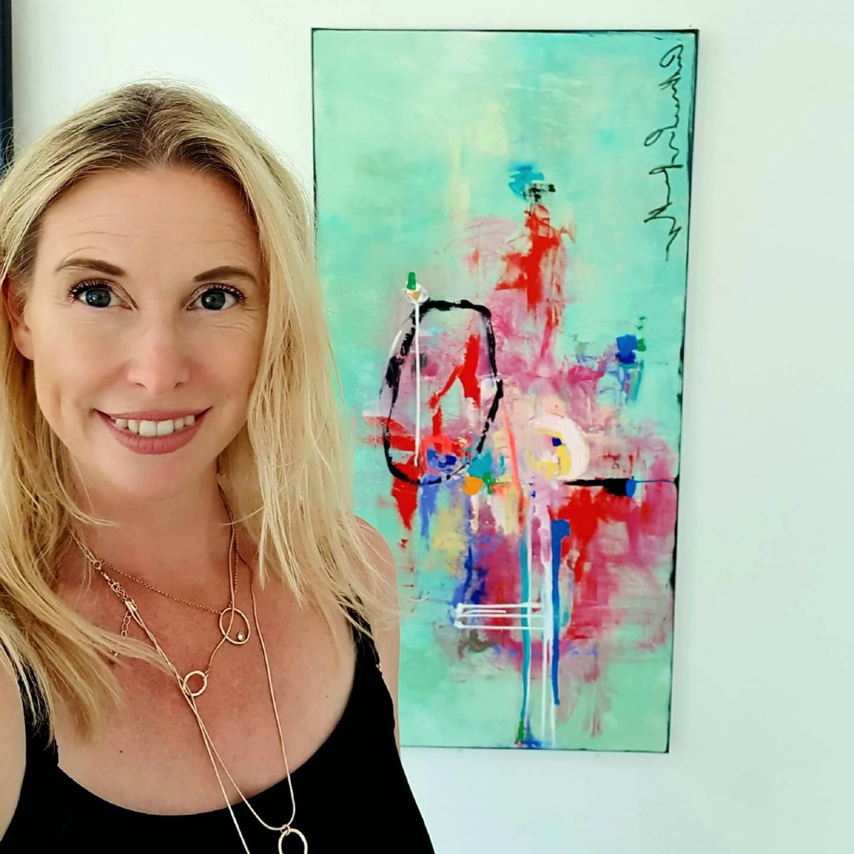 WhiteSpace_Art's tweet photo. Just sold this one 👐 Thanks to the lovely people who bought it. Hope it brings you lots of good vibes and happiness.

#soldart #artsale #galleryart
#artgallery #artistsontwitter #abstractart #colourfulabstract https://t.co/cRA2MplaP1