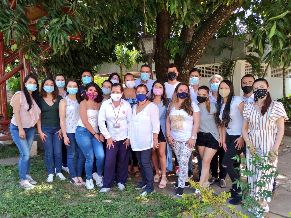 WilliamOrozDaz's tweet photo. Nuestro equipo de facilitadores del proceso de Gestión de Competencias Laborales también estuvo reunido en #Girardot en transferencia de conocimiento, aportando ideas para la optimización del proceso de #MesasSectoriales y el aplicativo DSNFT. Mi admiración por su labor. 👏👨🏽‍💻👩‍💻 https://t.co/b82yGFzz0u