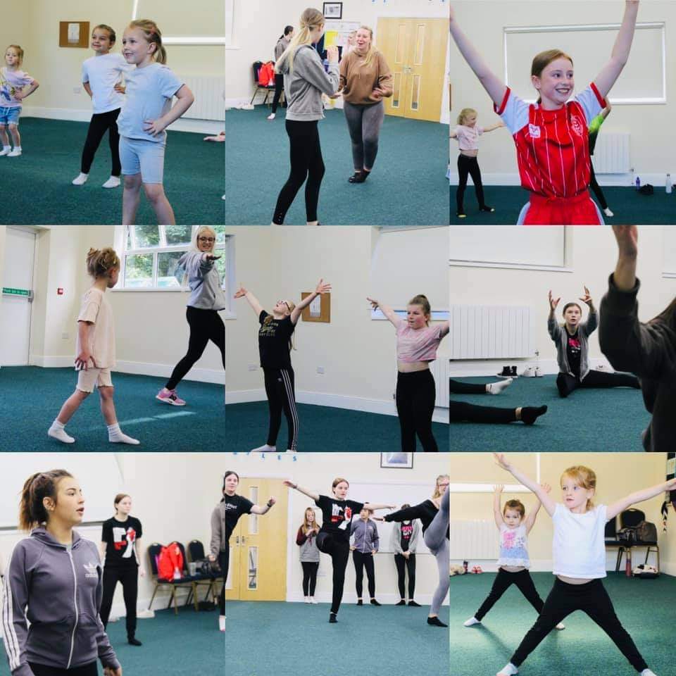 southern_wiles's tweet photo. AMAZING! π
First time nerves had gone and everyone had fun dancing and making new friends π #hulldance #SWdance https://t.co/HZxm2O6dDf