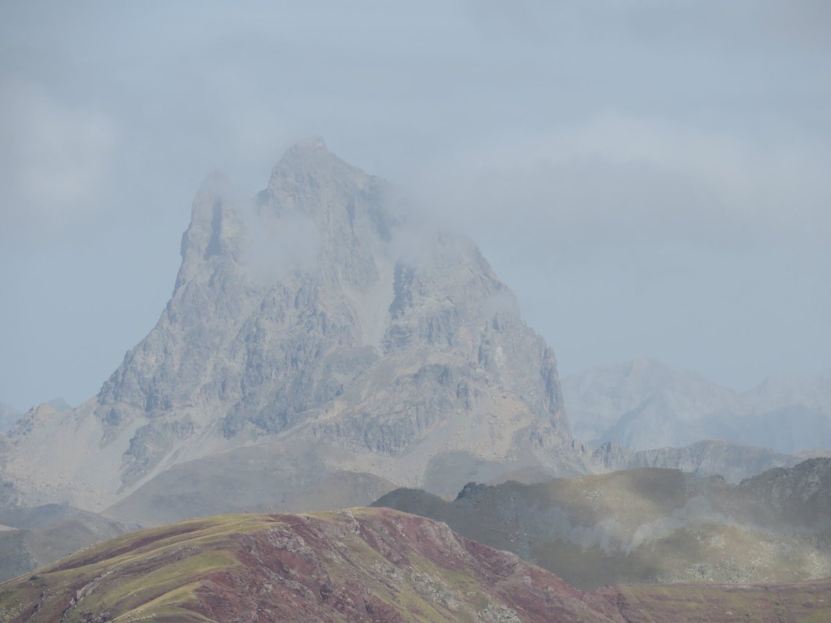 corinne_crabe's tweet photo. Sur les traces de la @canfrancanfranc jusqu’à la #moleta 16K 1600 D+ Magique du début à la fin #collorada #picaspe #ossau #anayet @jacapirineos @turismocanfranc @AlexCanfranc @CarrerasMontana @fercanfranc @cJacetania 📸@moxigeno https://t.co/SVrmYPBHx6
