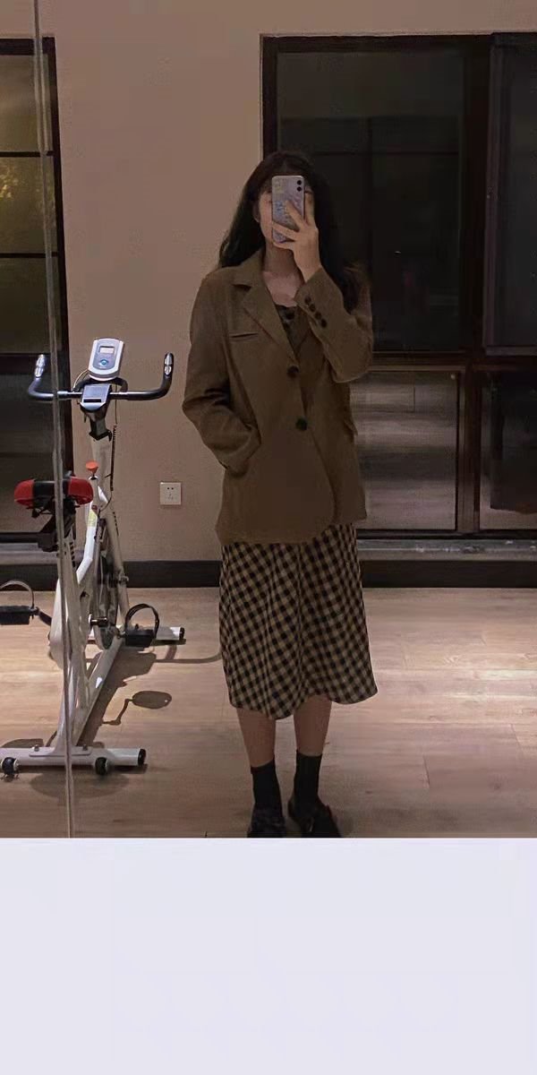 nanchang666's tweet photo. 熬夜伤身体 健身有益身体 
    谁能告诉我熬夜健身怎么算呢？ https://t.co/38nIr12zaP