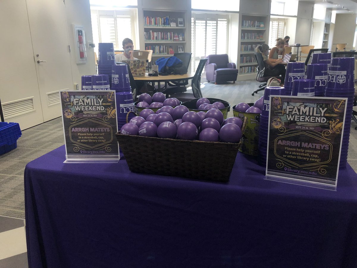 eculibraries's tweet photo. Hey @EastCarolina Pirates! #ARRRG itโs Family Weekend - stop by the library for some swag & say hello! https://t.co/qrPDly3rQN