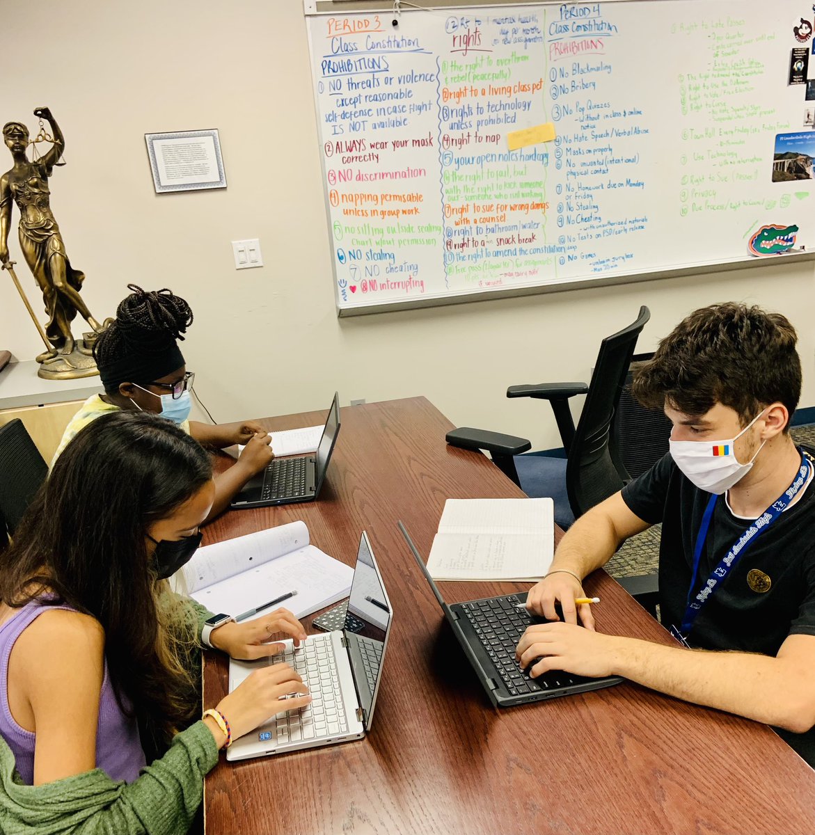 flhs_magnet's tweet photo. Our Constitutional Law students are hard at work drafting law! (And discovering that itβs not easy π) #futurelawyers #prelaw #classconstitution https://t.co/aEPQDHCAGp