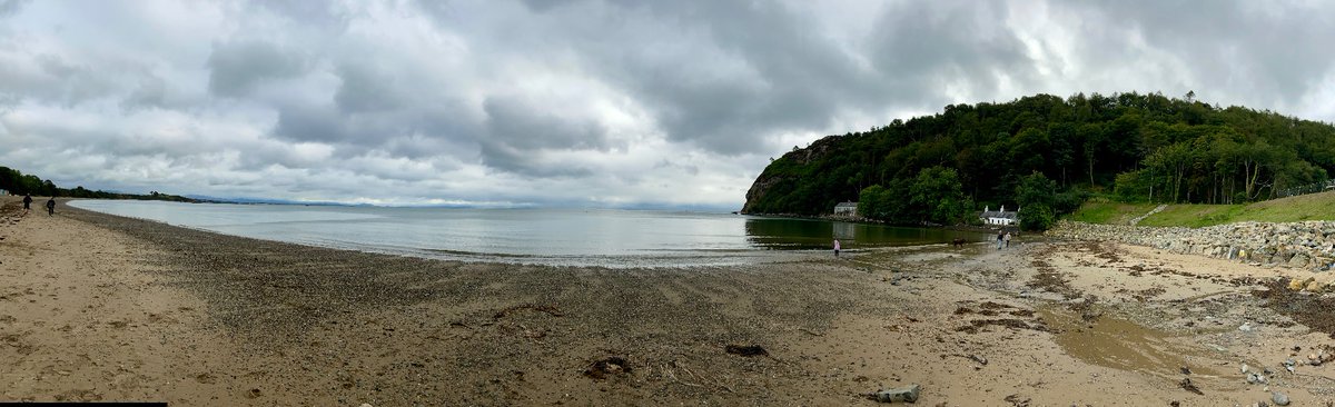 DemetChristina's tweet photo. ..looking forward to exploring the llyn peninsula..#boots&amp;bobblehat unpacked! https://t.co/8LjJqJjiOX