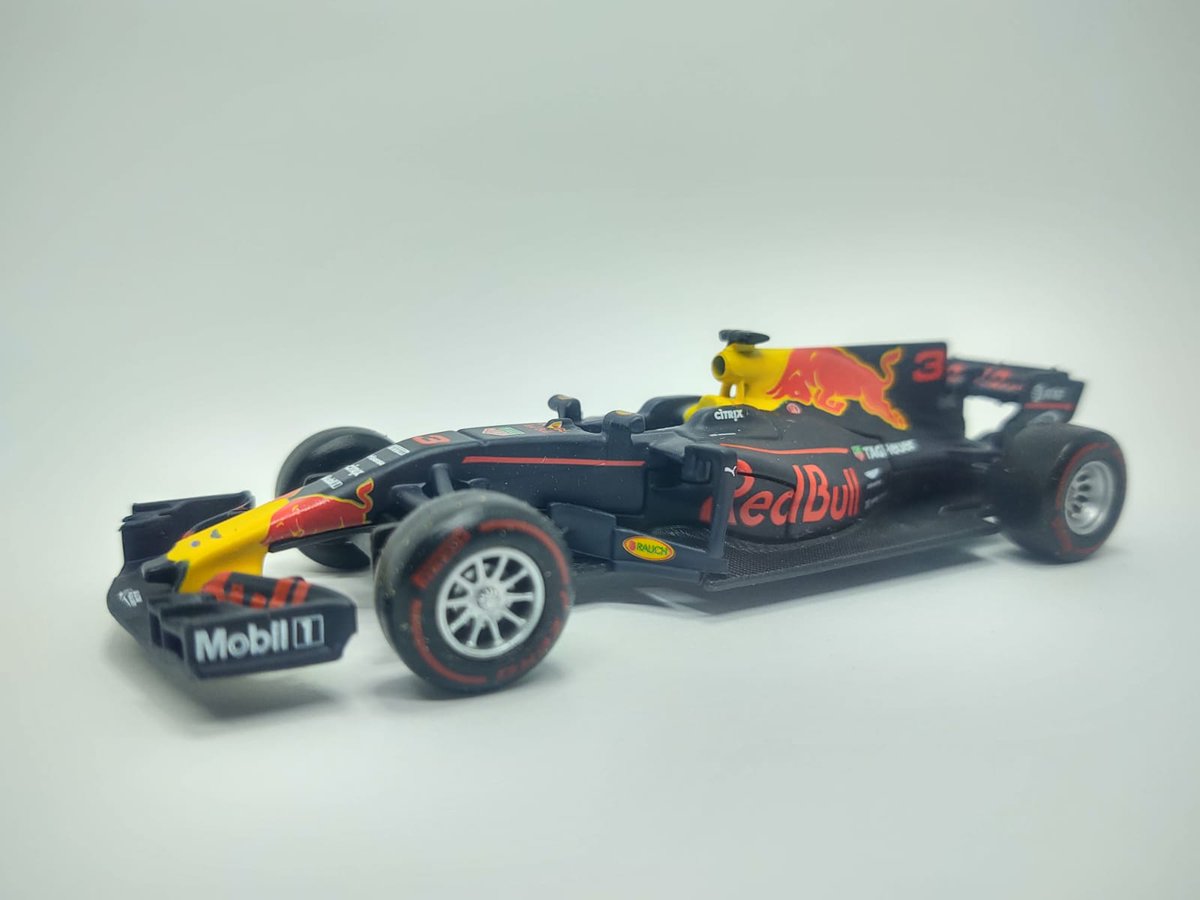 laguiaformulera's tweet photo. 🏎️ AUTITOS PARA TODOS‼️

🛒¿Ya pasaron por https://t.co/909oyap6ed para actualizar o empezar sus colecciones?

Tenemos estos y varios modelos más para que seas la envidia de todo Formulero.

#f1 #formula1 #LTF1 #latiendaformulera #ferrari #mercedes #redbull https://t.co/U9TfK8arBn