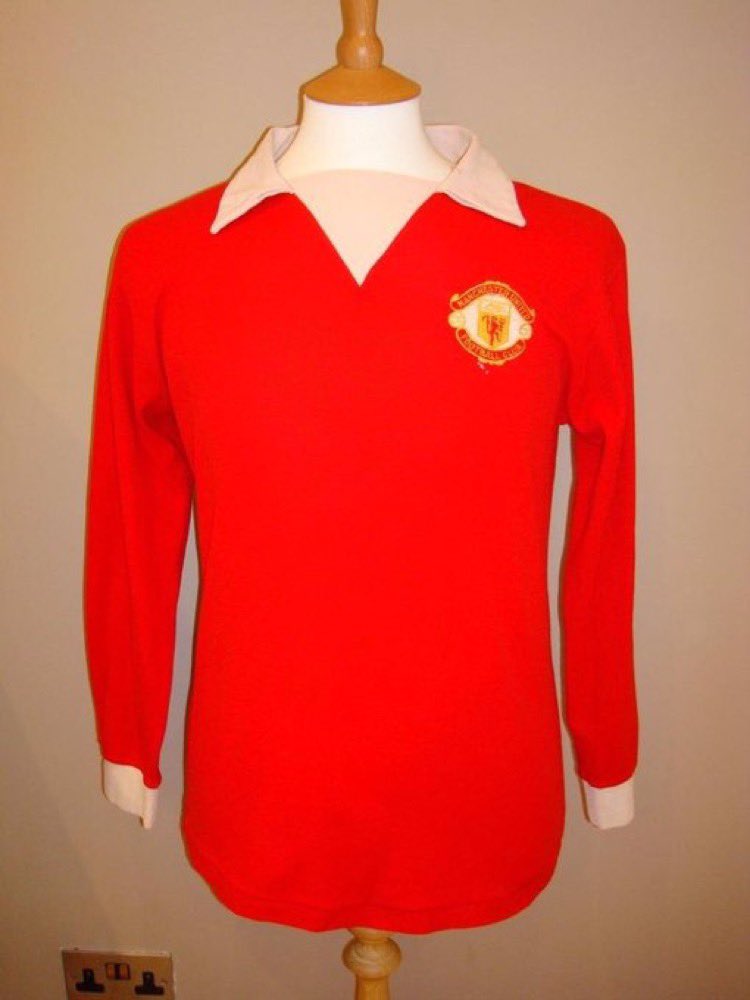 mufcshirts's tweet photo. @TraMufc Definite #legacyred with some #matchworn #legacy #mufc shirts https://t.co/LGMTO9FoAI