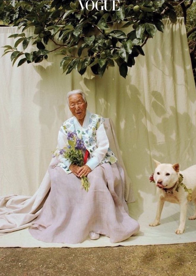 a year ago we got vogue korea’s best issue, september 2020