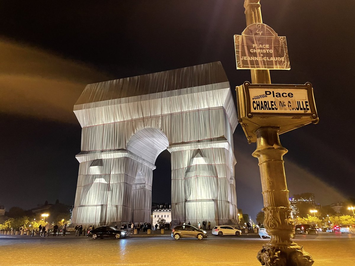 kimhiddink's tweet photo. Parijs!

Christo’s laatste project bekijken, aanraken en bewonderen. Heel bijzonder om de Arc de Triomph zo te zien. Mooi in dag- en nachtlicht! #ArcDeTriomphe #christo #ChristoParis ##wrapped #ChristoandJeanneClaude https://t.co/g1NkMS7p3z