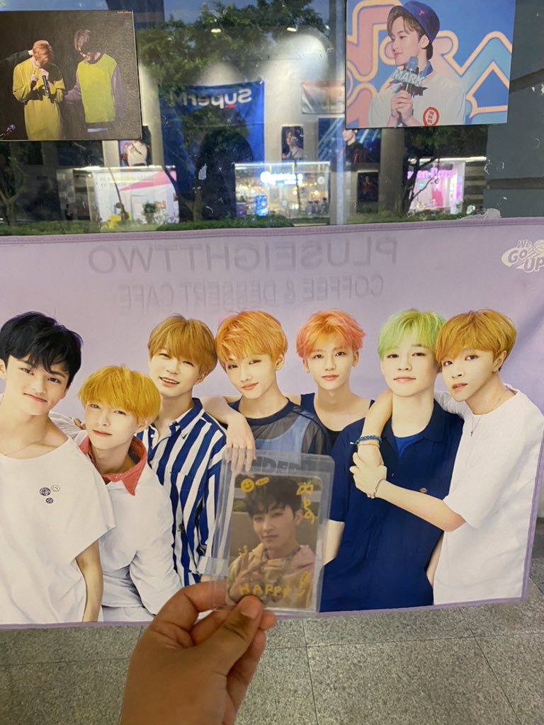 EXOddictedd's tweet photo. Thank you @MAJIMARK0802 for organizing 💙💙 had a great time today 🥰 Love the fanpack!! 💗💗

#THEFINALMARK #마지맠0802
#MARK  #NCT #마크 https://t.co/Dr0Zcc774i