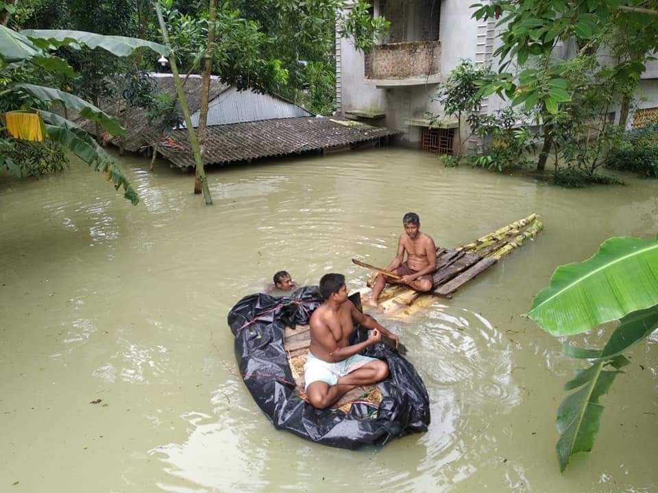 anit_maity's tweet photo. @goonj Request to stand the helpless flood effected people of east medinipur,west bengal. https://t.co/bKG03X9LM0