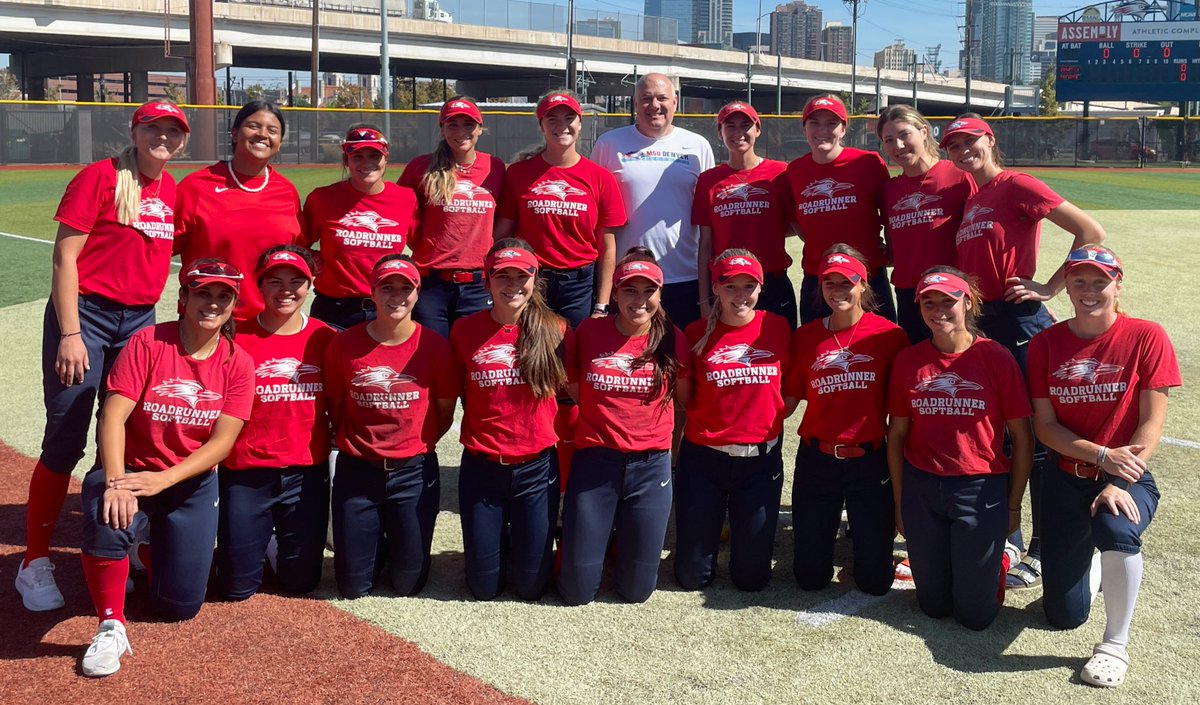 Msu Denver Softball Thank You To Brad Kaplan For Coming Out To Practice Today To Meet And Chat With The Team Brad Is A Msudenveralum And Awesome Supporter Of Roadrunner