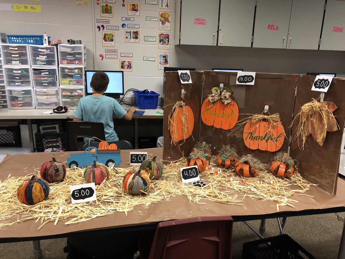 MLPotter1234's tweet photo. We are overwhelmed by the support our TMS staff showed us today. We sold out! Monday’s math lesson will focus on the cost of materials, and the profit we made. #TMScreators #TMScriticalthinkers #TMScollaborators @DeveMonticone @HumbleISD_TMS  @indforchildren https://t.co/wktUZxefd3