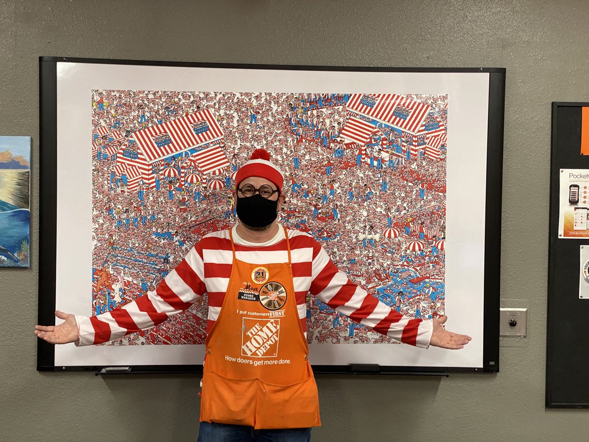 Amy09magnet's tweet photo. Where’s Waldo I mean Matt… #success sharing 3305!!! ❤️🧡 ⁦@MarkSaltarelli⁩ ⁦@MatthewPerkin14⁩ ⁦⁦ https://t.co/wqjehPJFIZ