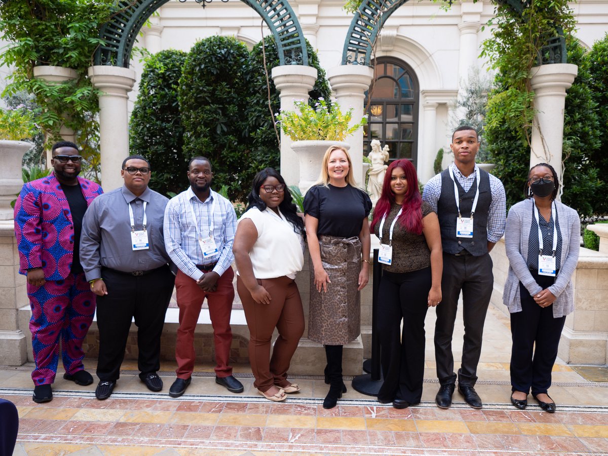 opticalindustry's tweet photo. We had an incredible morning at @VisionExpo celebrating the recipients of Opening Your Eyes: The Vision Councilโs Scholarship Fund and welcoming these recent high school graduates into the eyewear community! #VisionExpo #TheVisionCouncil https://t.co/rJMs5Brsbg