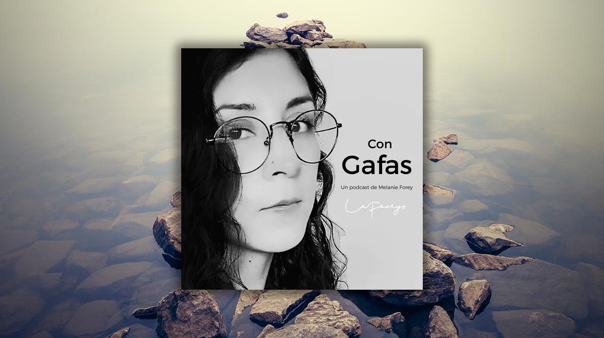 iHeartRadioMx's tweet photo. No te pierdas #ConGafas! Un podcast en el que #LaForeys comparte su perspectiva sobre la vida, con un filtro de "presente" que la ha ayudado a mirar lo que pasa enfrente de nosotros con amor y no con miedo. Escúchalo en #iHeartRadioMx 

https://t.co/6ttejks6J0 https://t.co/lWgvu1GIez
