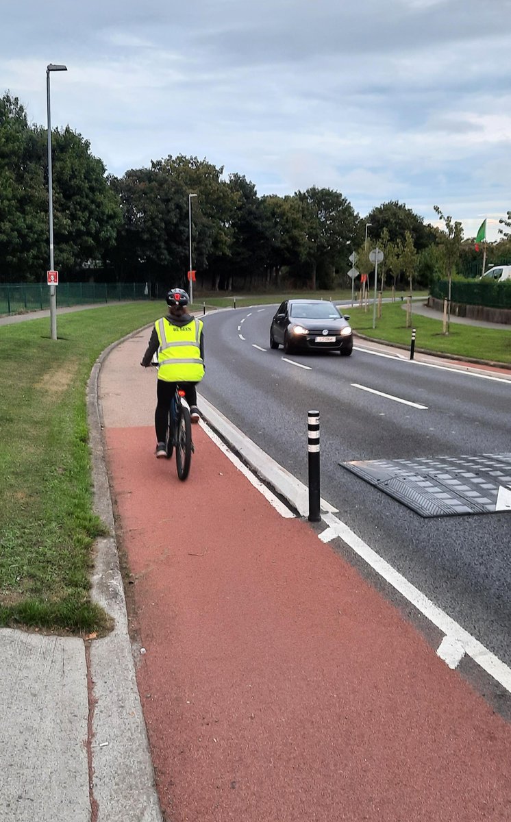 Fingalcoco's tweet photo. SWORDS RESIDENTS: Phase 2 Upgrade works on the Protected Cycle Lanes at Rivervalley &amp; Rathingle begin on Monday 27 September. 🚲 #ActiveTravel #CycleThere
Visit our website for a full details on these works:
https://t.co/v19sXQcv1D https://t.co/Rj9gSAxImW