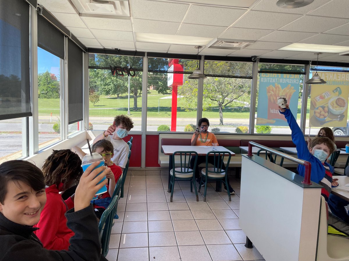 NishaKala3's tweet photo. Thank you Krystal of Oak Ridge for Sponsoring out Community Trip this week. #CommunityEngagement #JMS https://t.co/COwVSoBO1N