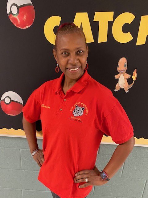 iamapsalumni's tweet photo. CAN YOU FEEL ALL THE LOVE OUR ALUMNUS HAVE FOR APS? We see you ladies, looking lovely and proud to be an APS graduate. IT’S APS ALUMNI SCHOOL SPIRIT FRIDAY! #IAMAPS #AlumniMonth @apsupdate @DrLisaHerring @BOEAPS https://t.co/K7TUqcHQyT