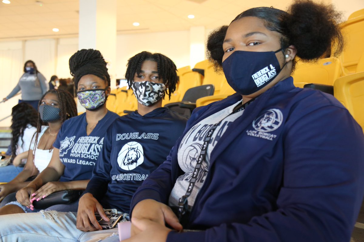 KIPPNO's tweet photo. Today, #KIPPsters from #KIPPMorial, #BTW, #FDHS and #JFK joined students across the city at the Mother’s of the Movement motivational pep rally! Our scholars heard poems, musical selections & inspirational words from the mothers of Trayvon Martin, Breonna Taylor & Eric Garner! ✊🏾 https://t.co/yvEQSfvBsV