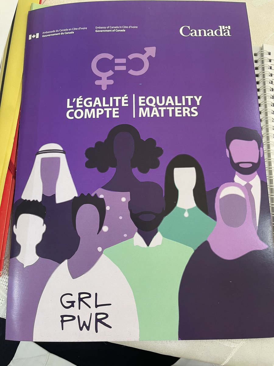 ebagnitchie's tweet photo. J’ai participé ce jeudi 23 sept à la remise des Accords de Contribution  du Fonds Canadien des initiatives locales ( FCIL)
Nous sommes fier que notre projet d’autonomisation des mareyeuses  ait été retenu pour bénéficier du financement  de l’ambassade du Canada @AmbCanCI https://t.co/prXiBsTphG