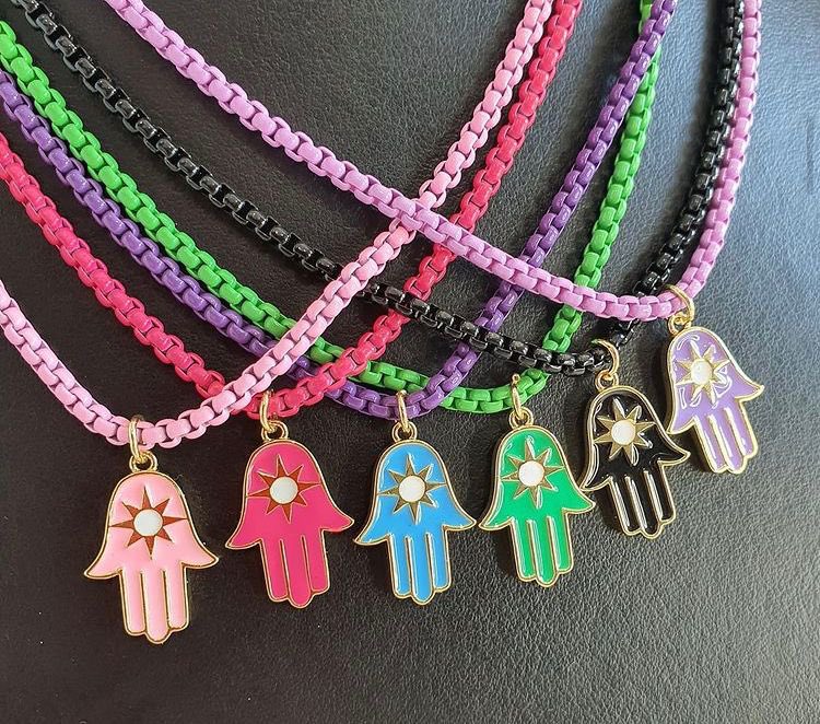 enmodaaccs's tweet photo. Hermosas cadenitas disponibles para ti 🤩✨
Visítanos: https://t.co/anLZ3ZqrmF 💜.
También contamos con tienda física en Culiacán 📍. 
WhatsApp: 6671526543 📲 https://t.co/XZkf24CVFu