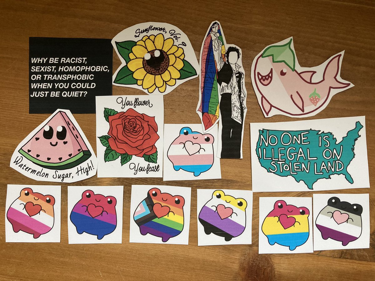 heartstcpper's tweet photo. are you gay? trans? a lover of books, or a fan of frogs? do you binge tv shows? if your answer to any of these questions is yes, then my etsy is the place for you ✧･ﾟ: *✧･ﾟ:*

i sell comfort character letters, stickers, posters, books + more!

https://t.co/sXLbUET5Mr https://t.co/Os04LCEIdJ