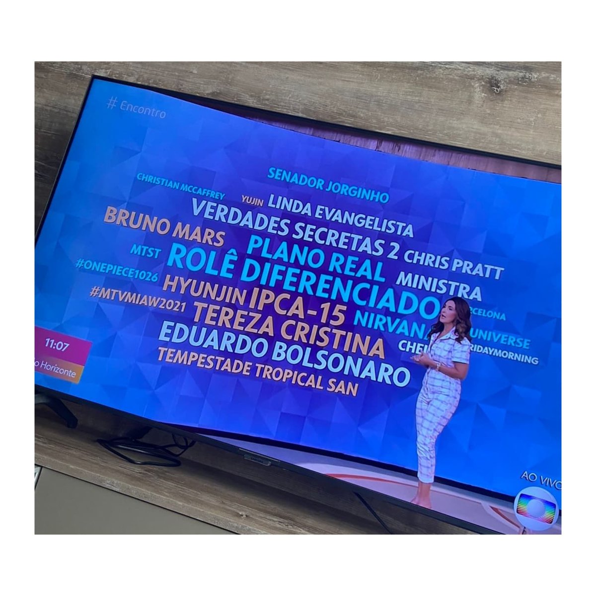 llucco_planob's tweet photo. Estivemos com ROLE DIFERENCIADO em alta e no telão da @fatimabernardes no @prgmencontro ❤️💙 orgulhosas demais de você @lucaslucco parabéns por tudo que vem conquistando, é apenas o começo 🚀
.
#partiurole #rolediferenciado #rolezeiras #lucaslucco #LucasLuccoPlanoB #LucasLuccoFC https://t.co/L7wqSvtBBG