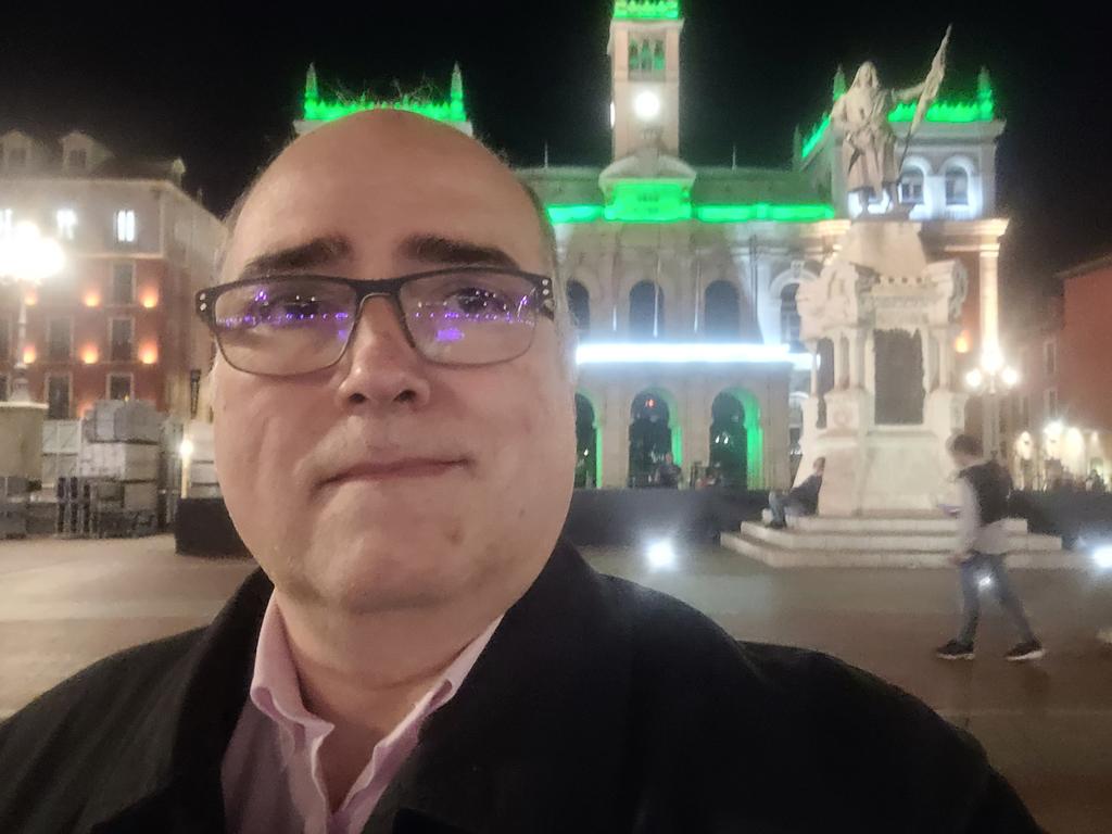 El Ayuntamiento de Valladolid iluminado de verde por el #DíaMundialdelFarmacéutico
#DMF2021 #WPD2021