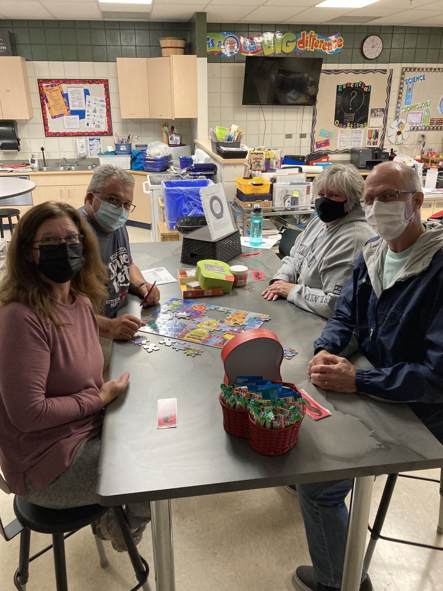 ESMS_LSSD's tweet image. Thank you Ms. Michalishyn for leading and creating many activities around mental health and well-being.