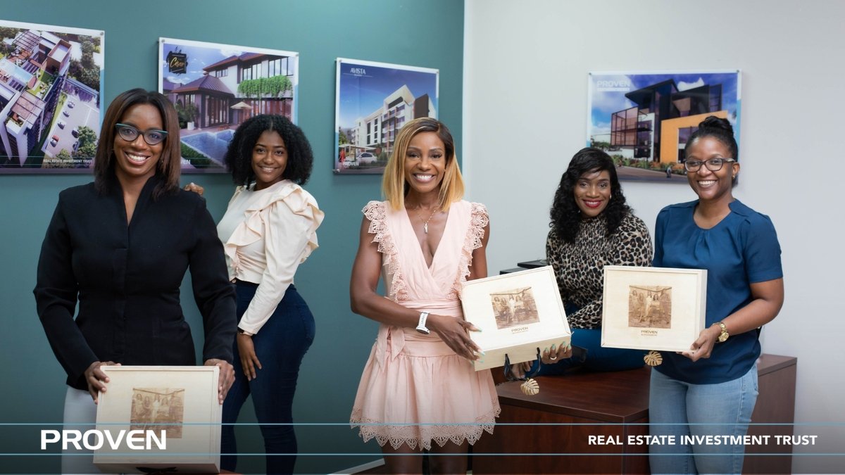 #Throwback

Members of our team were gifted these thoughtful and personalised handcrafted gifts from Bambusa. They are absolutely beautiful and we are beyond grateful. Thank you! <a href="/BambusaJamaica/">BAMBUSA®</a> 
.
.
.
<a href="/belwill1989/">Belinda Powell Williams</a>