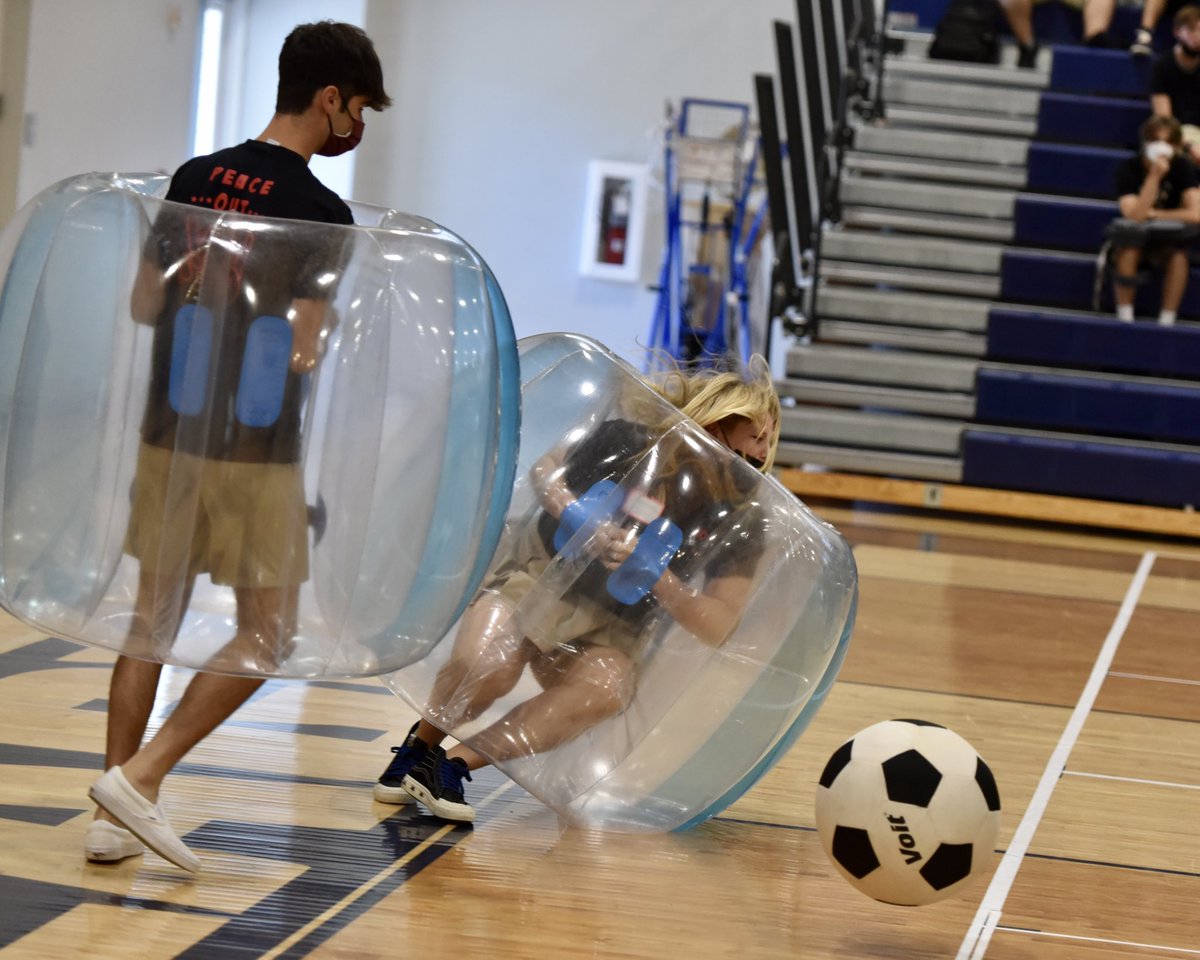 MillerpPaul's tweet photo. Super Senior Start Up event today in GWC. Crowd pleasing games and the 22 formation photo! @NBPSEagles @NBFineArts https://t.co/3fT6SQPnj4