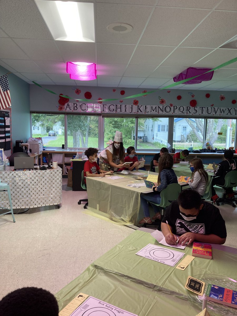 GansGators's tweet photo. Some of our 5th graders participated in a “Book Tasting” today. What’s on the menu? All different genres and great book choices! Thanks to our Chefs - Mrs. Bonanza, Mrs. Pokines, Mrs. Pulizzi, Mrs. Calandra &amp; Mrs. Calidonna! #CreatingSuccessfulFutures @pblake_RomeCSD @romecsd https://t.co/ArzaPRVZcX