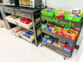 lexif2teach's tweet photo. Feed me and tell me I’m pretty!! Um how about feed me and let me wear jeans. ✅✅ It may not seem like much to some but this is amazing to this teacher!!! I 🧡 our PTO! @CogburnWoodsPTO @CogburnWoodsES https://t.co/U38KWuC9rr