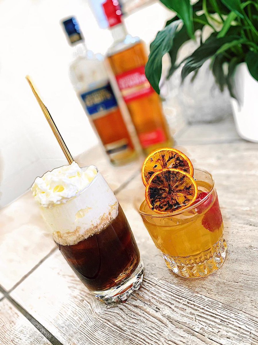 KeaMotlokwa's tweet image. Interviewing a comedian is so hard but I trust @Moonsanelly to make Schalk laugh. We have our drinks and enjoying  #MadnessMethod on @bet_Africa , brought to you by @scottishleader #DrinkResponsibly #SeeTheWorldDifferently