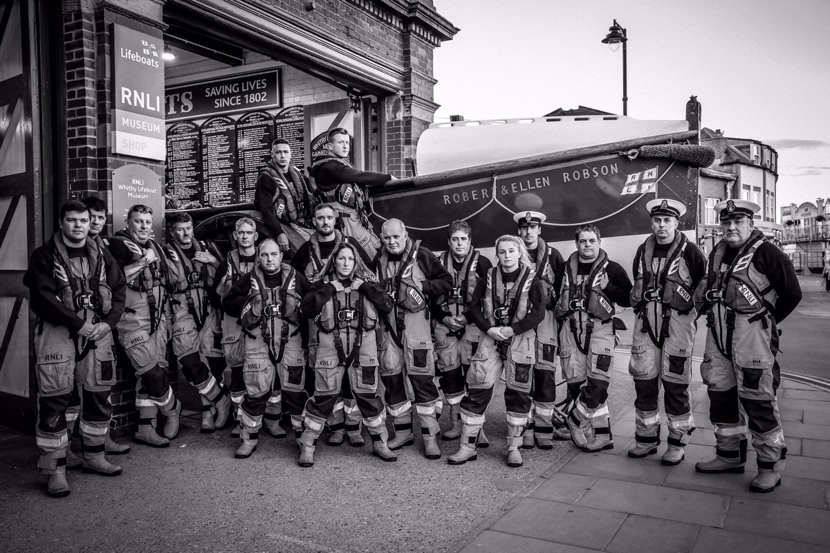 WHITBY RNLI tweet media