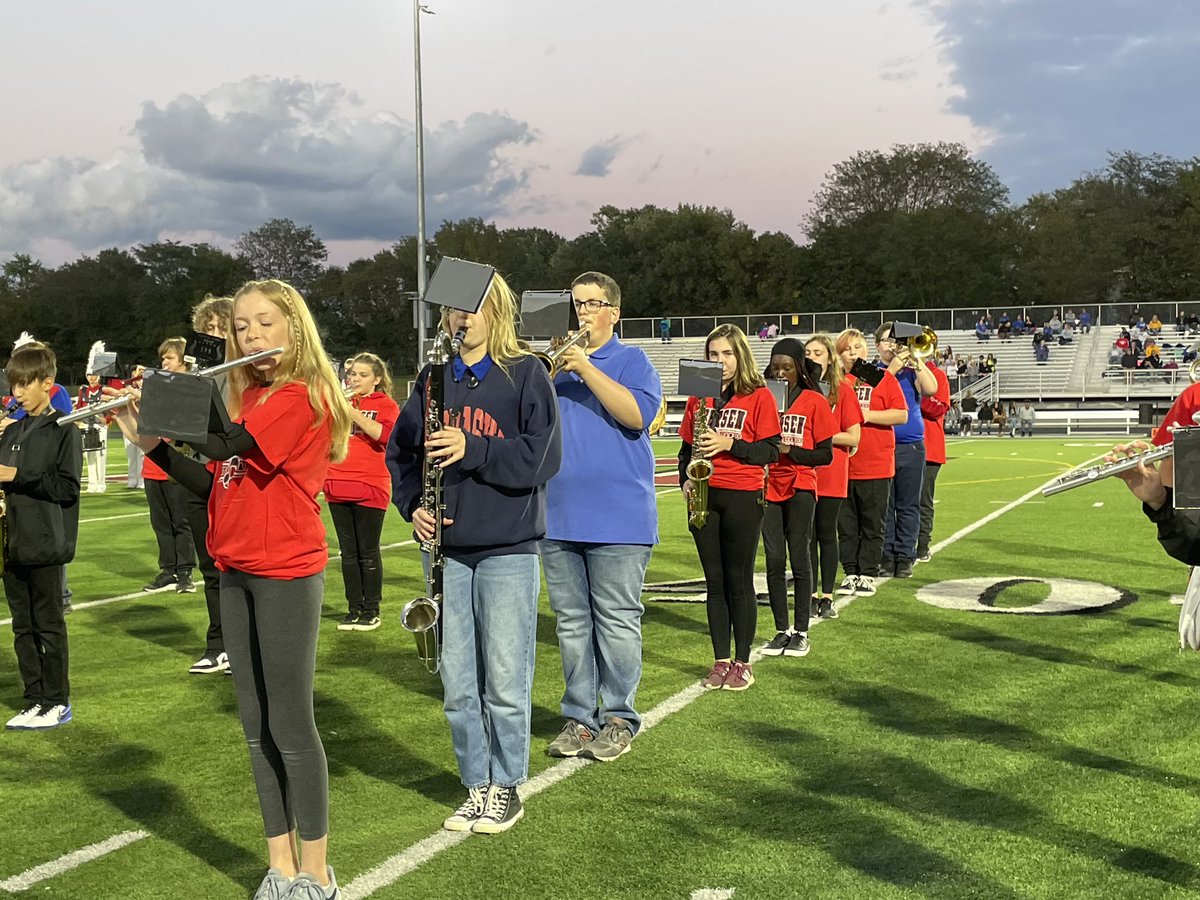 millardcentral's tweet photo. Thank you Patriot Marching Band for inviting the Cyclones to play with you tonight! @MSHSactivities #cyclONEsUnited #FuturePatriots https://t.co/nEQ65GsHuu