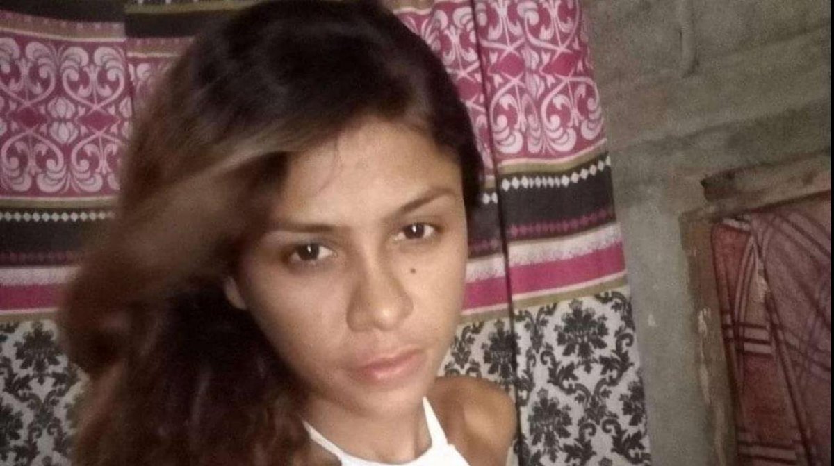 Una joven murió en Ciénaga al quedar en medio de balacera
bit.ly/3u8DNU0.