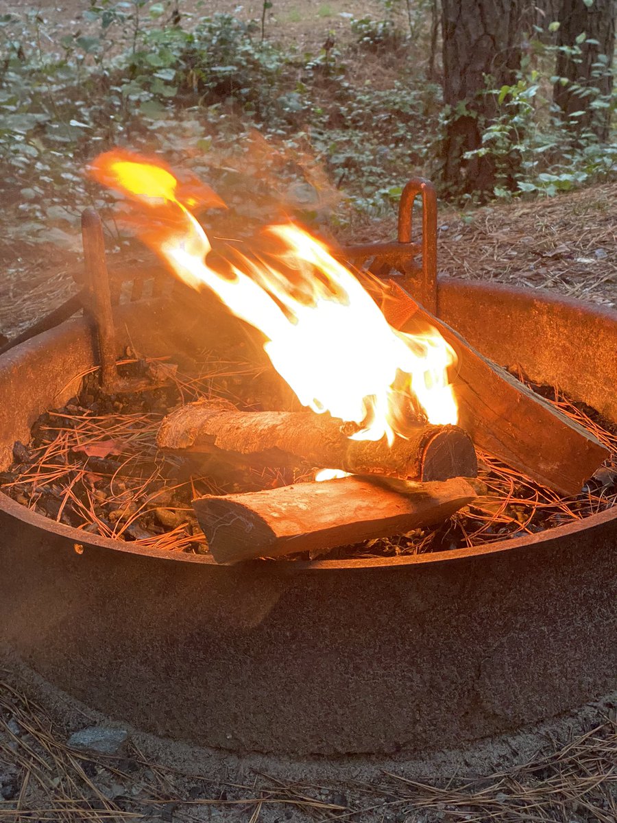 davidspruell's tweet photo. A day away, appointments to pass the time, but night time … #camping #cabinstyle and #yaking tomorrow. #vacationwhereyoulive https://t.co/Rrpk0eB9KT