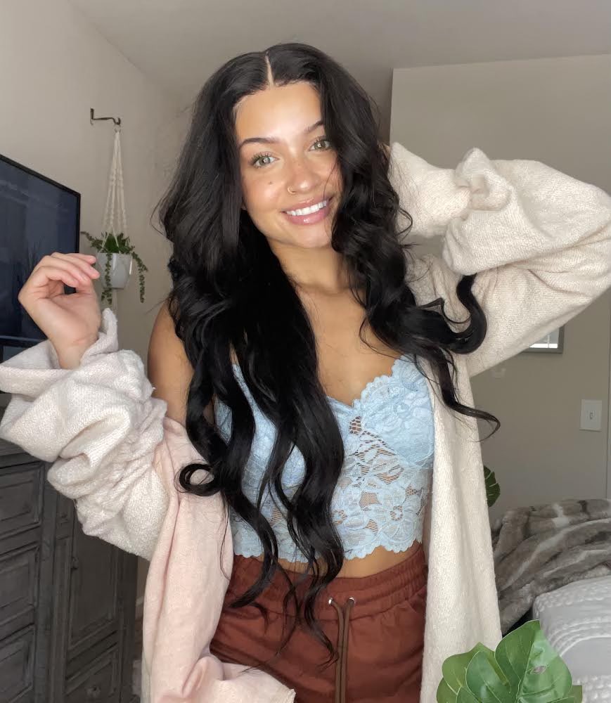 M_W_Couture's tweet photo. Can’t deal with how 🔥 Maya Prosser looks in our ‘Lace Bralette Top’ and ‘ Cute Fuzzy Open Front Cardigan’ 😍 

•Want this look? Go to https://t.co/etJMSnmiJV

#fashionista #GetTheLook #shopsmallbusiness #BlackOwnedBusiness #womenowned #womensfashion https://t.co/PSeQHlccMC