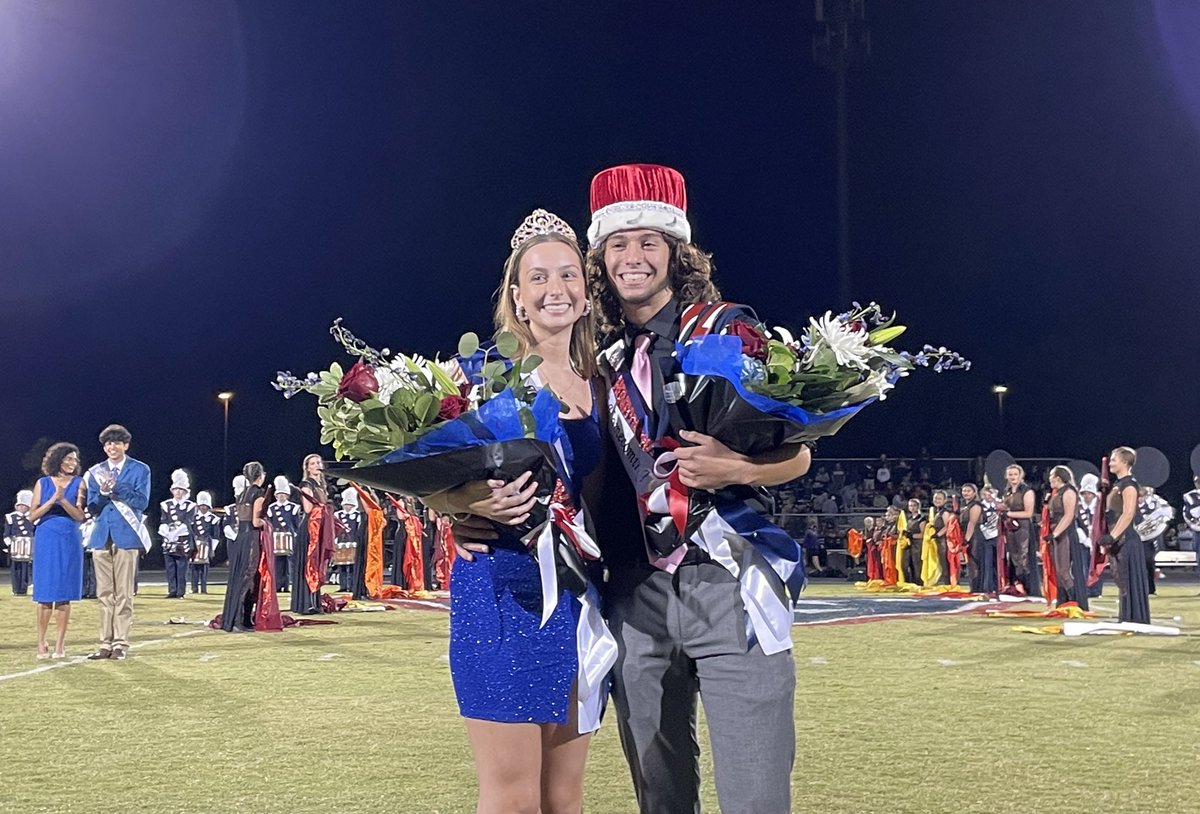 Congratulations to the Apex Friendship #Homecoming King and Queen: Kyle Sclafani and Julia Macdonell <a href="/AFPatriotFB/">Coach Adam Sanders</a>
@AFHSPAC @PatPitAFHS <a href="/AFHS_AD/">AFHS_AD</a> <a href="/marilyn_payne/">Marilyn Payne</a> <a href="/pmanonair/">Patrick Johnson</a> <a href="/jaysonny91/">Jay Sonnhalter</a>