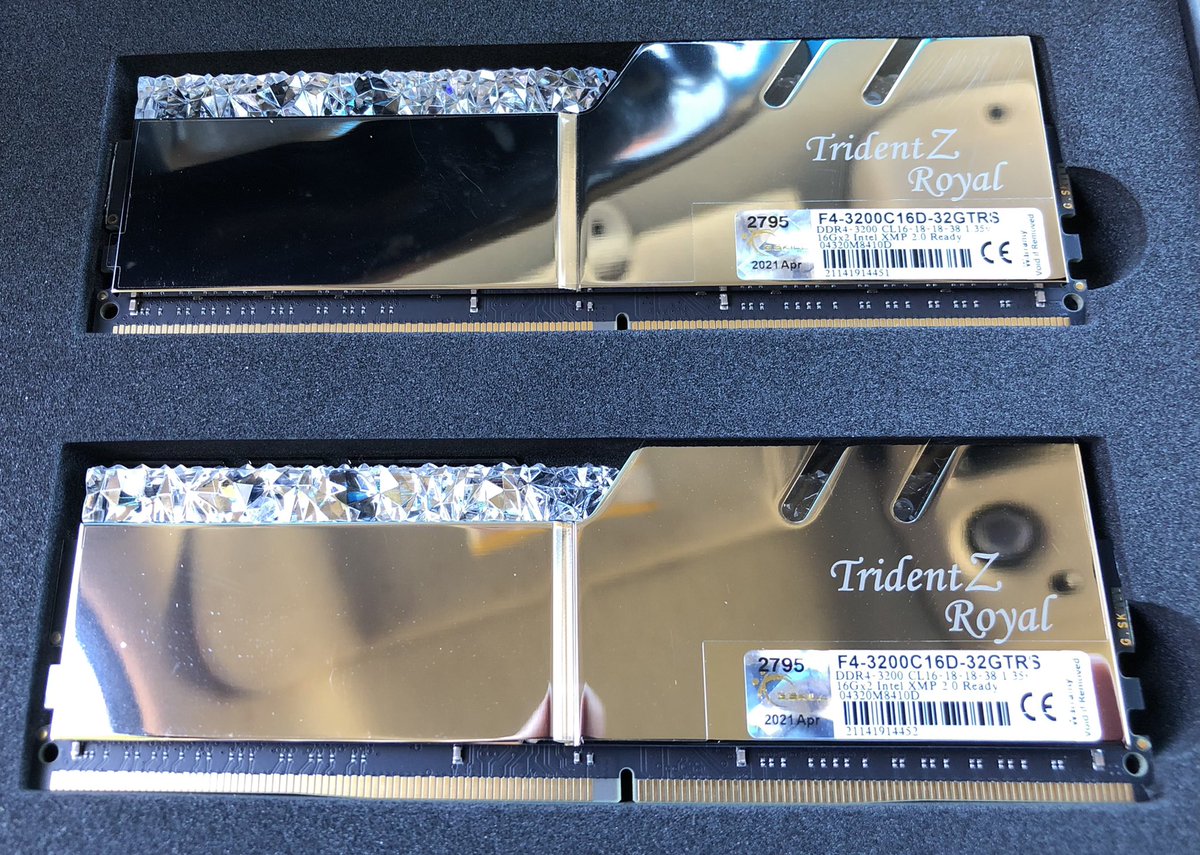 NinjaYodin's tweet photo. ✅Upgraded my PC RAM to some very sexy GSkill Trident Z Royal 32gb 3200mhz⁉️

#pcgaming #GSkillRAM #PCGamer https://t.co/ReuKHVDPII