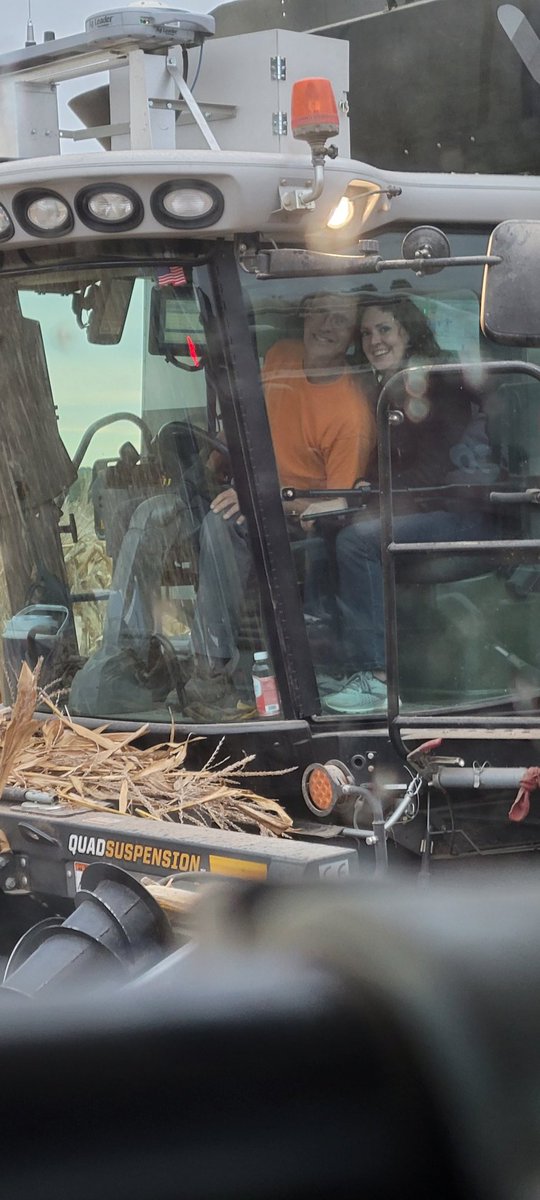 NTDerp's tweet photo. Day 1 #harvest21
@AgTechLaura 
@GoodLifeAgDeb https://t.co/mQYqXMuCR1