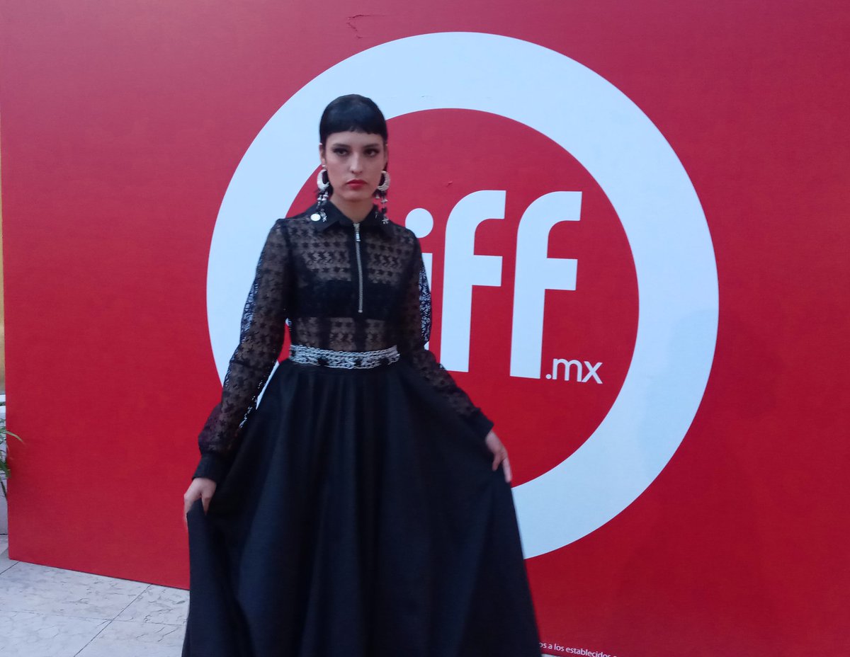 mninoticias's tweet photo. #ProjectGlamour en el #GIFF2021 @giffmx @SarahHochMex @MaggiOrtega https://t.co/yDwEKaHYnZ
