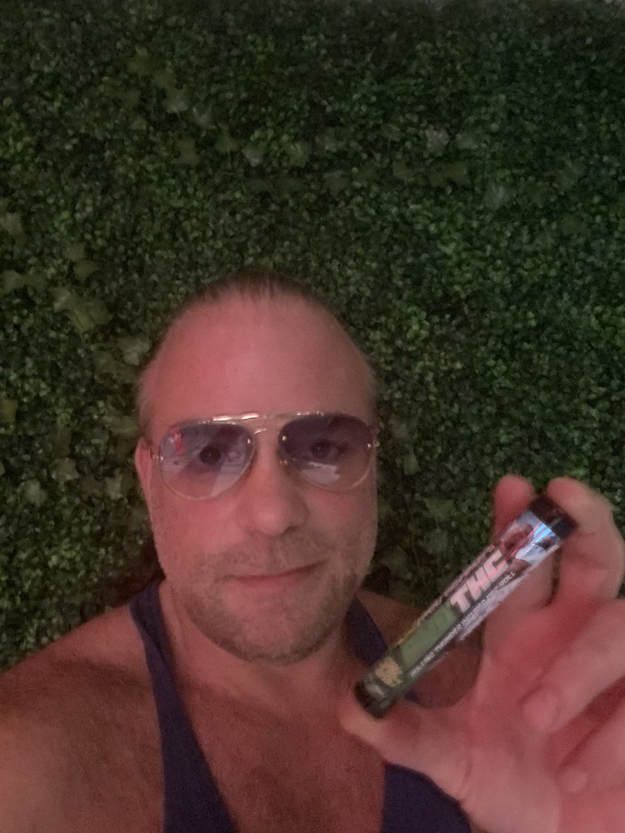 TherealRVD's tweet photo. My new #RVDTHC Rolling Thunder Infused Prerolls are NOW AVAILABLE in Oklahoma dispensaries!! 1.75g -- Full flower, live resin, kief blend! Email Oklahomaedibles@gmail.com for more info. https://t.co/c8opfnTknp