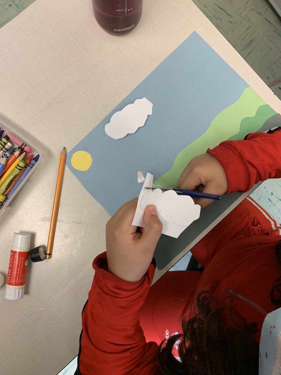 MsLiu02's tweet image. #ProcessShot We are learning to use the elements of design in our artwork. Stay turned for the final piece @TDSB_Grenoble